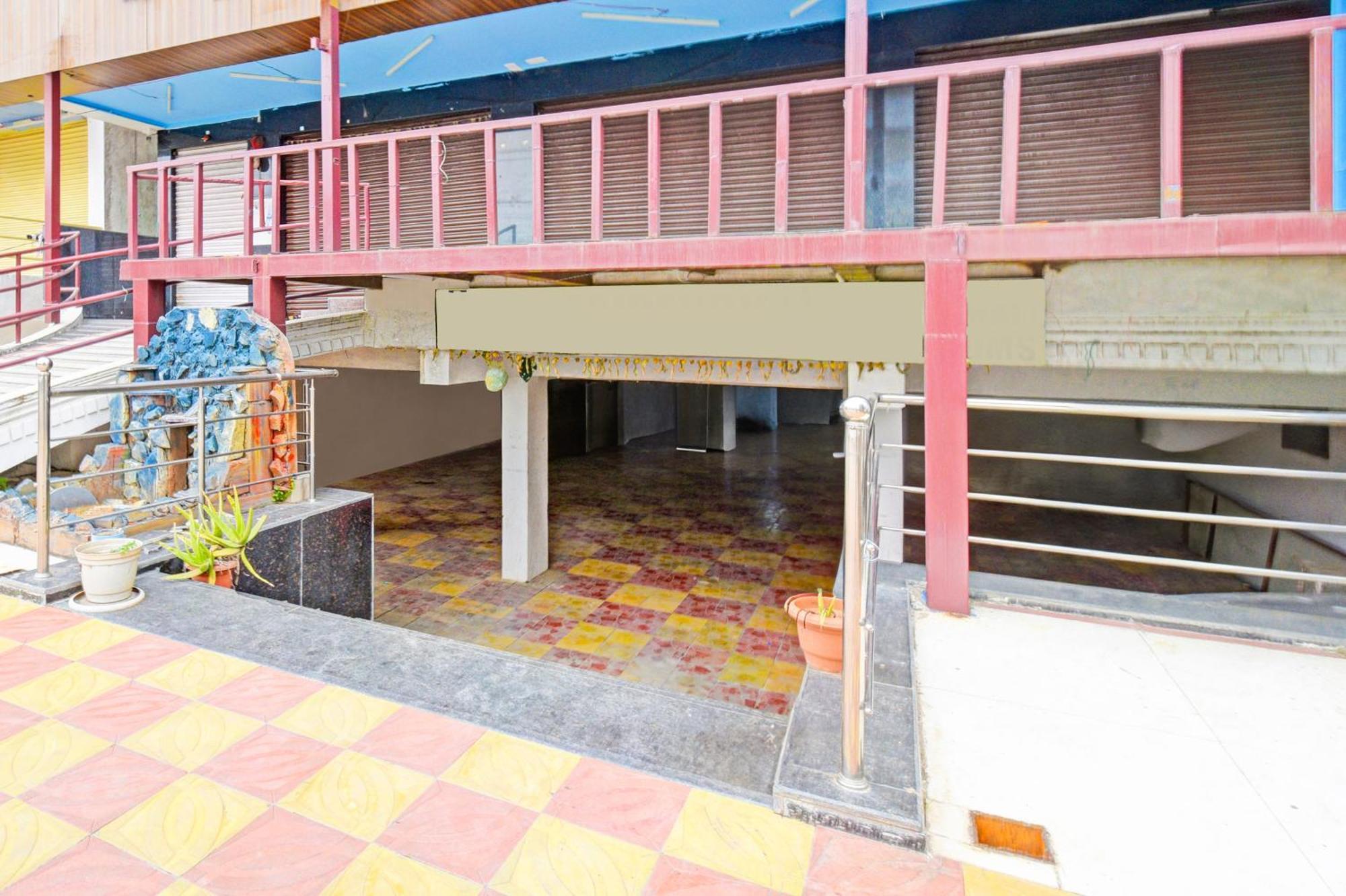 Super Townhouse Mancherial Mancherāl Εξωτερικό φωτογραφία