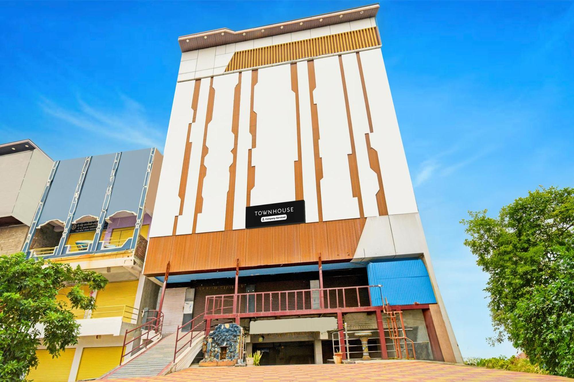 Super Townhouse Mancherial Mancherāl Εξωτερικό φωτογραφία