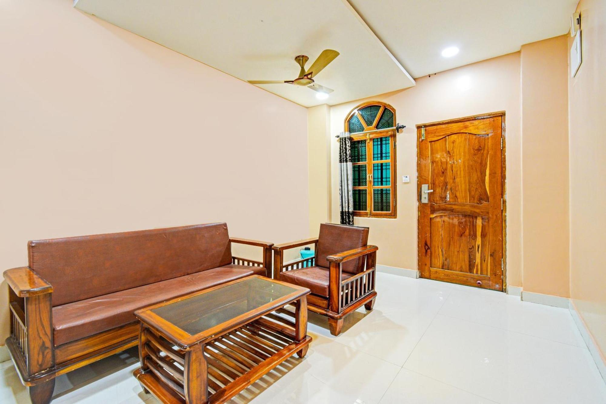 Super Townhouse Mancherial Mancherāl Εξωτερικό φωτογραφία